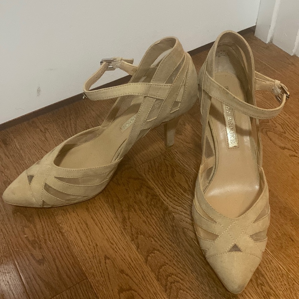 Audrey Brooke Nude Pointy Toe Heels